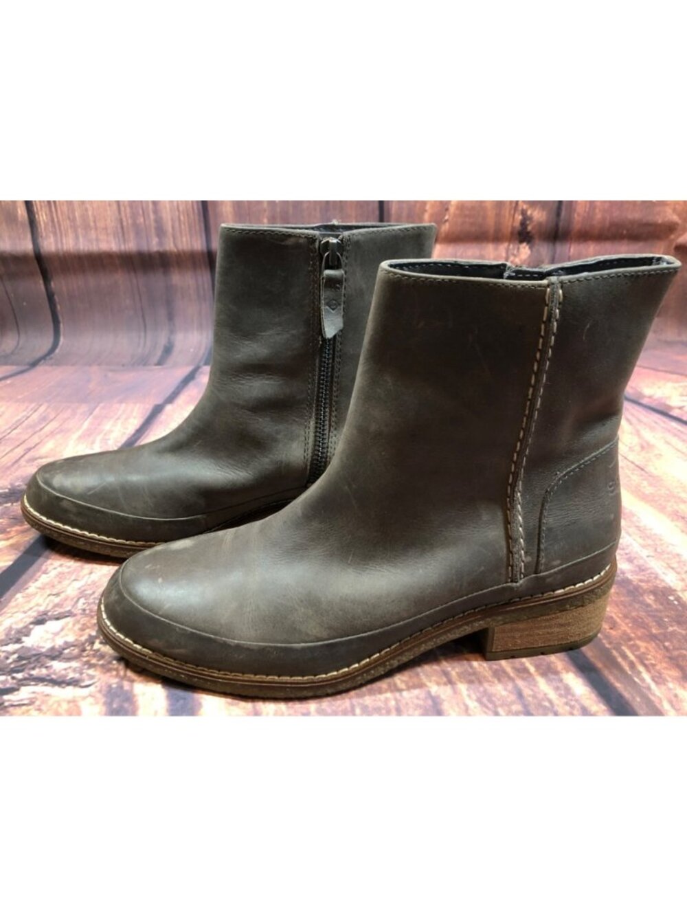 Sperry Womens 6/36 Seaport Storm Mid Leather Boots STS85470